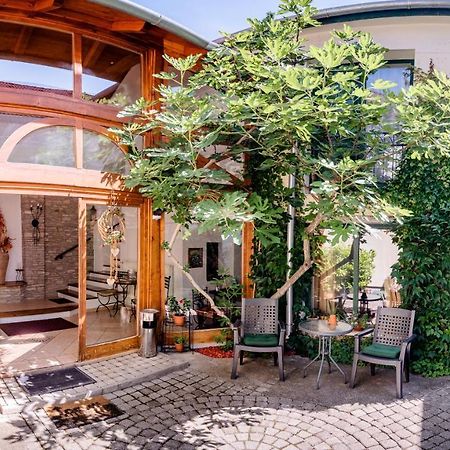 Nymphea Villa Heviz Exterior photo